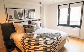 Grand Place Apartments 8